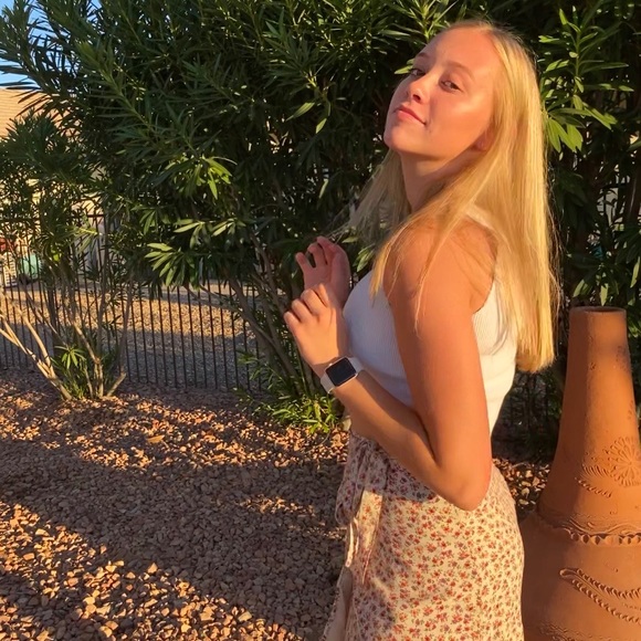 Meet your Posher, Leah - Picture 7 of 7